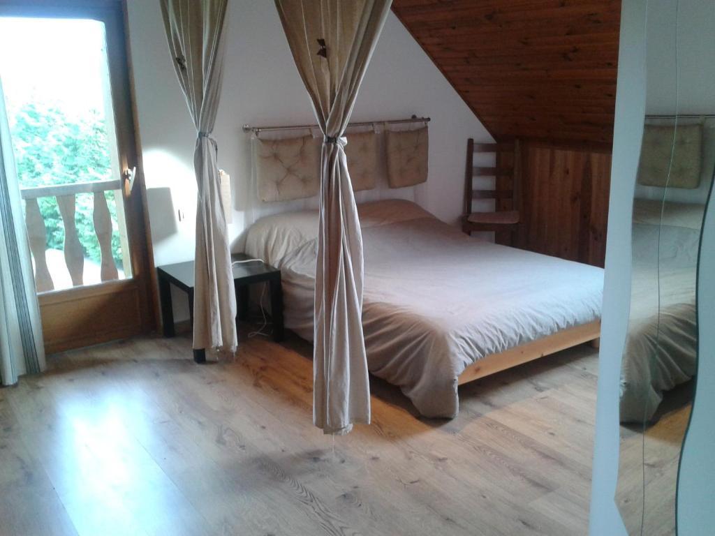 Chambres D 'Hotes "Au Vieux Pressoir" Белле Номер фото